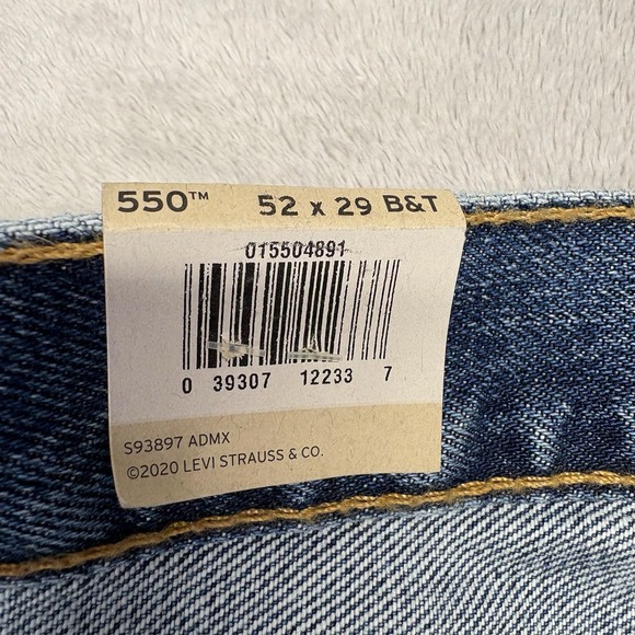 Levis 550 Mens Jeans 52x29 Relaxed Fit Tapered Leg Medium Wash Denim NWT - Picture 4 of 10